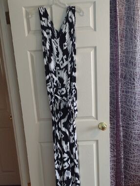 Chico's Black and White Abstract Jumpsuit With Tie Waist